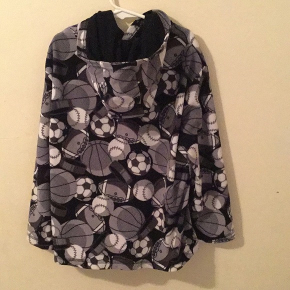 Prospirit kids sports hood includes 1 long pocket - Picture 2 of 3